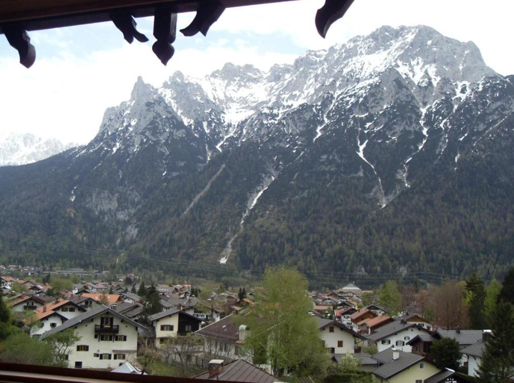 Haus Pelzer Apartment Mittenwald Exterior photo